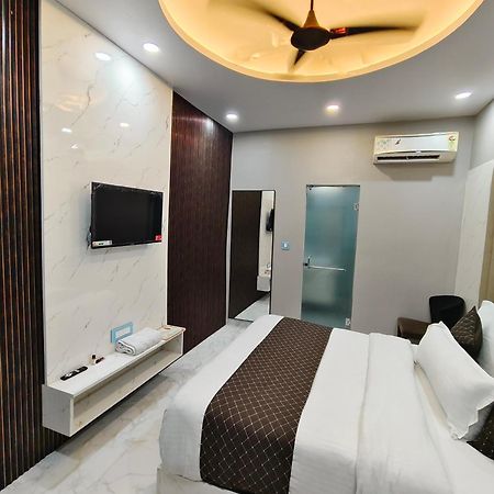 Hotel New Imperial Ghaziabad Exterior photo